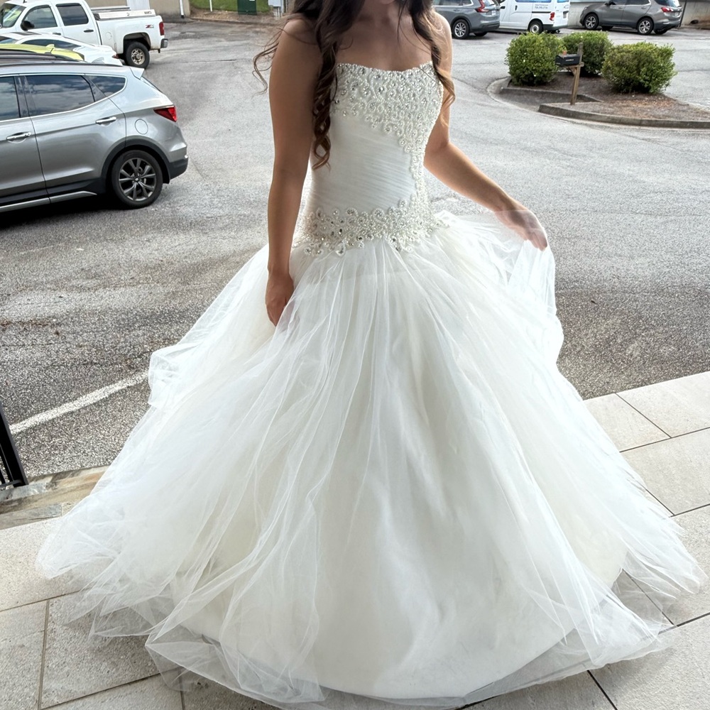 Elegant European Strapless Wedding Prom or Pageant Dress
